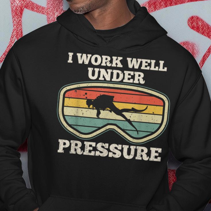 Ich Arbeite Gut Unter Druck I Work Well Under Pressure Kapuzenpullover Lustige Geschenke