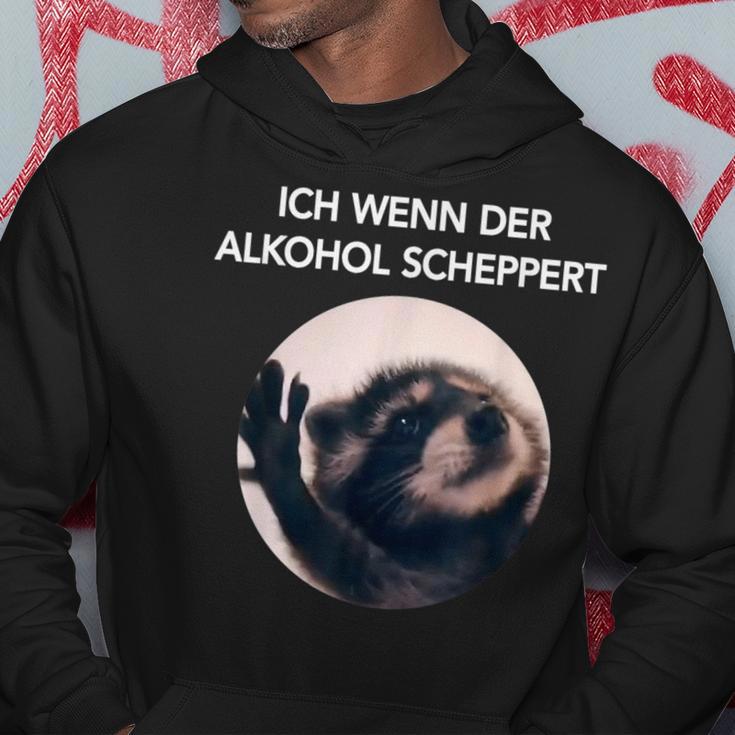 Ich Wenn Der Alkohol Scheppert X Pedro Raccoon Meme Kapuzenpullover Lustige Geschenke