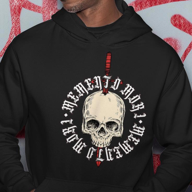 Memento Mori Lettering Skull Kapuzenpullover Lustige Geschenke