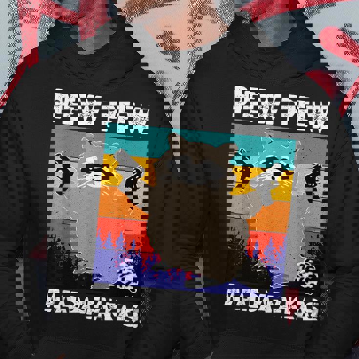 Pew Pew Madafakas Crazy Mapache Gun Regalos Divertidos Sudadera Regalos divertidos