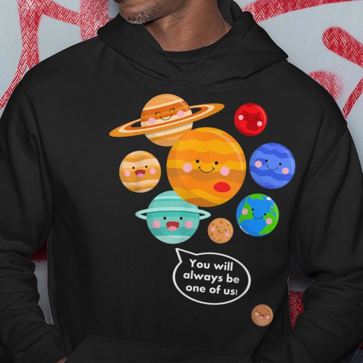 Pluto Planet Cartoon Planets Never Forget Pluto S Kapuzenpullover Lustige Geschenke