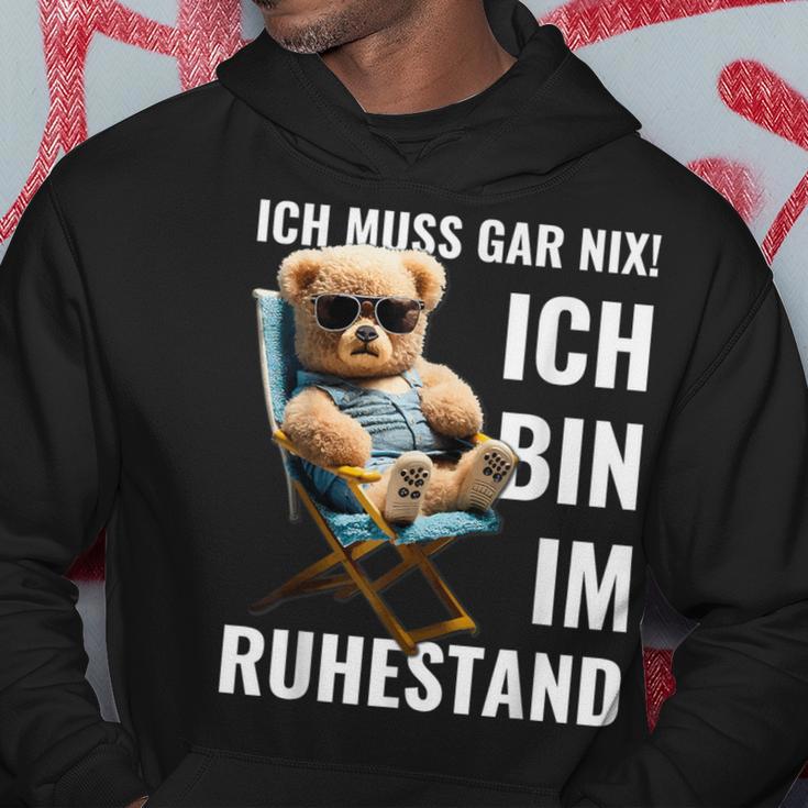 Rente 2024 Pensioner Bear I Must Have Nix Kapuzenpullover Lustige Geschenke