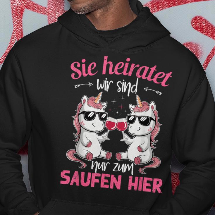 Sie Heiratet Wir Sind Nur Zum Saufen Hier Braut Jga Kapuzenpullover Lustige Geschenke