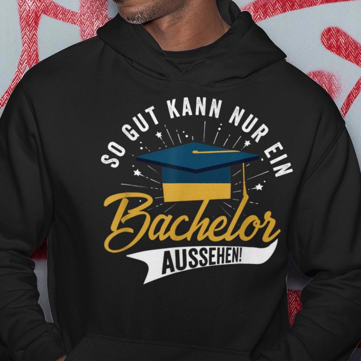 So Gut Kann Nur Ein Bachelor Look Bachelor Title Kapuzenpullover Lustige Geschenke