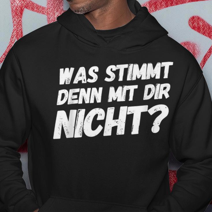 Was Stimmt Denn Mit Dir Nicht Lustiger Spruch Kapuzenpullover Lustige Geschenke