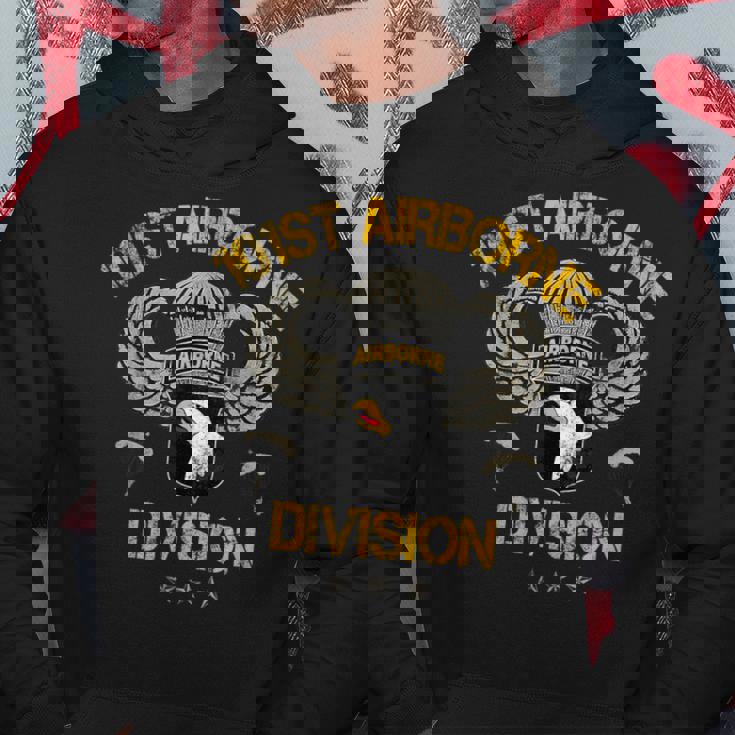 US Army 101St Airborne Divisioneteran Usa Bandieraintage Felpa con cappuccio Regalos divertidos