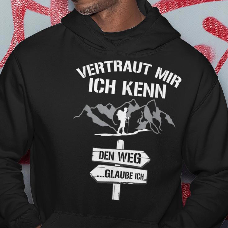 Wandernertraut Mir Ich Kenn Den Weg Bergsteiger German Kapuzenpullover Lustige Geschenke