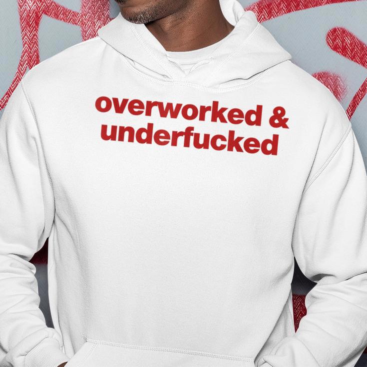 Overworked And Underfucked Kapuzenpullover Lustige Geschenke