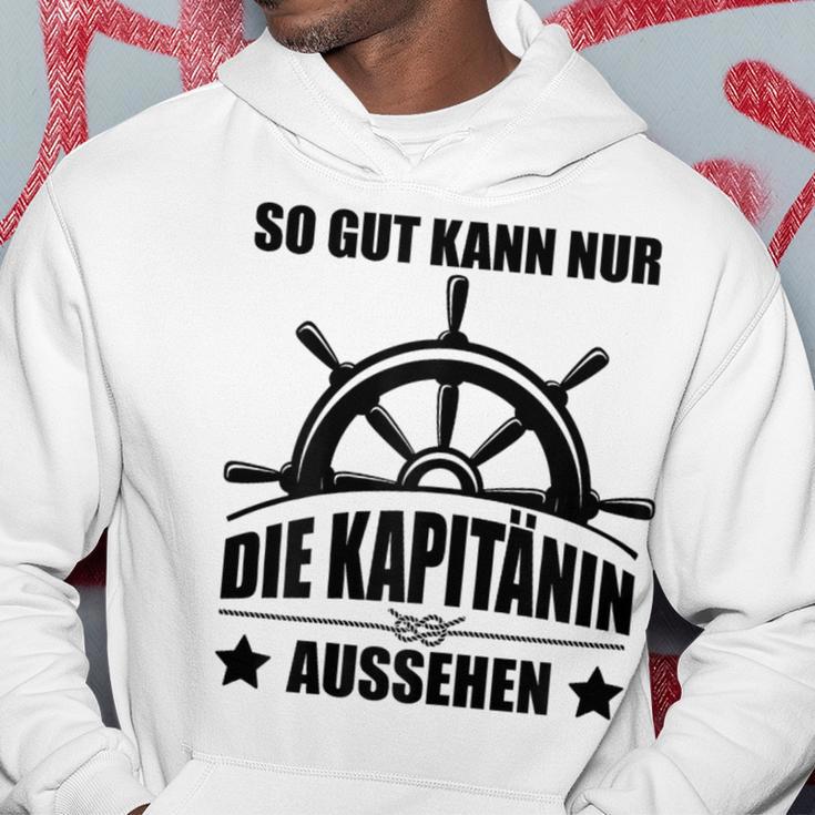 So Gut Kann Nur Die Kapitänin Aussehen Kapuzenpullover Lustige Geschenke