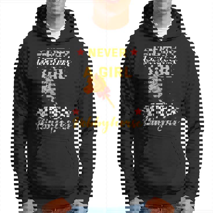 Nunca Subestimes A Una Chica Con Un Caballo De Afición Sudadera