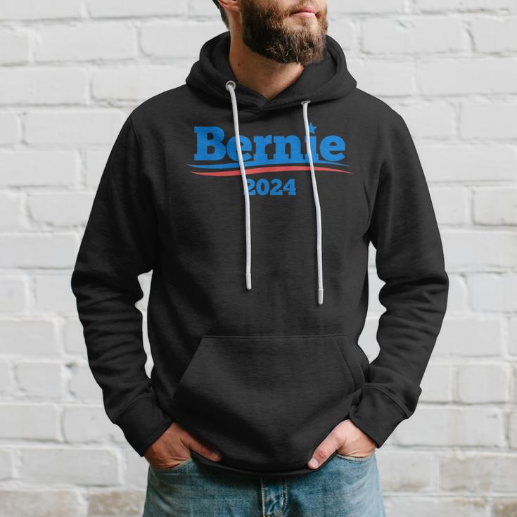 Bernie 2024 Kapuzenpullover Geschenke für Ihn