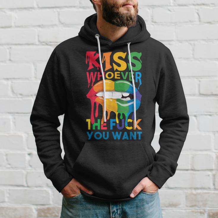 Christopher Street Day With Kiss Wen Zum Teufel Du Willst Kapuzenpullover Geschenke für Ihn