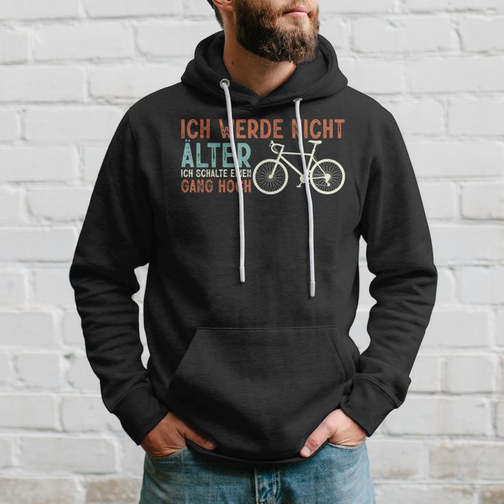 Bicycle Rider I Will Not Older Kapuzenpullover Geschenke für Ihn