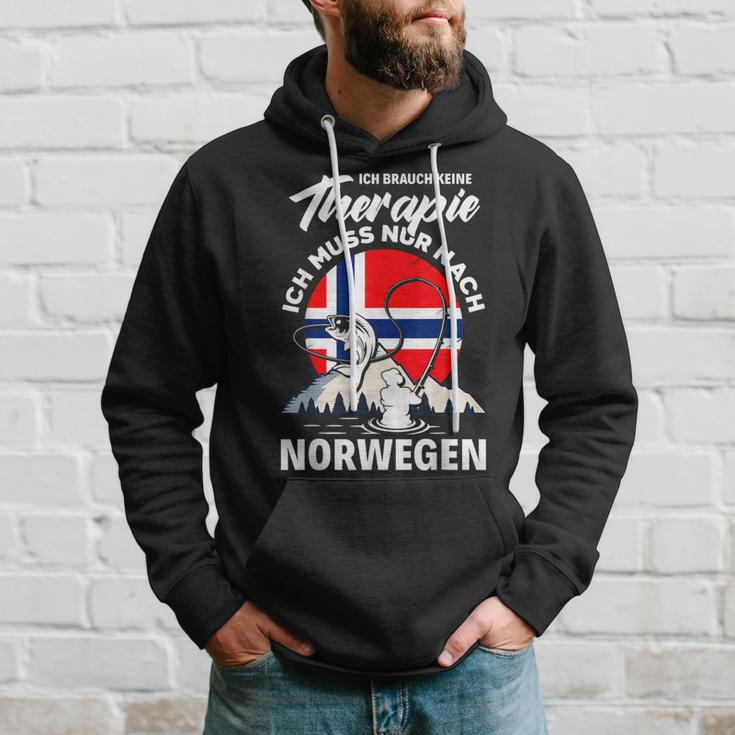 Ich Brauche Keine Therapie Ich Muss Nur Nach Norwege Kapuzenpullover Geschenke für Ihn