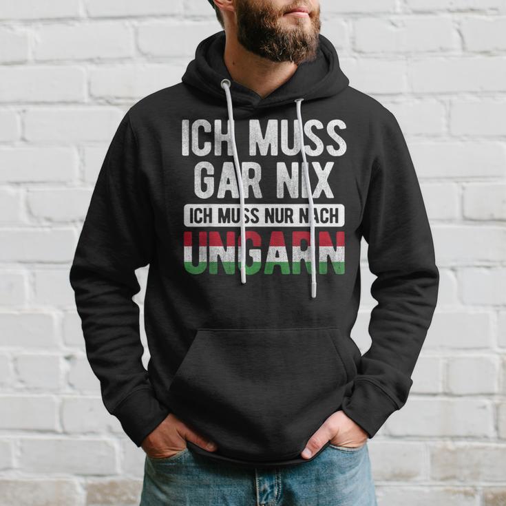 Ich Muss Nur Nach Hungary Hungarian Flag Kapuzenpullover Geschenke für Ihn