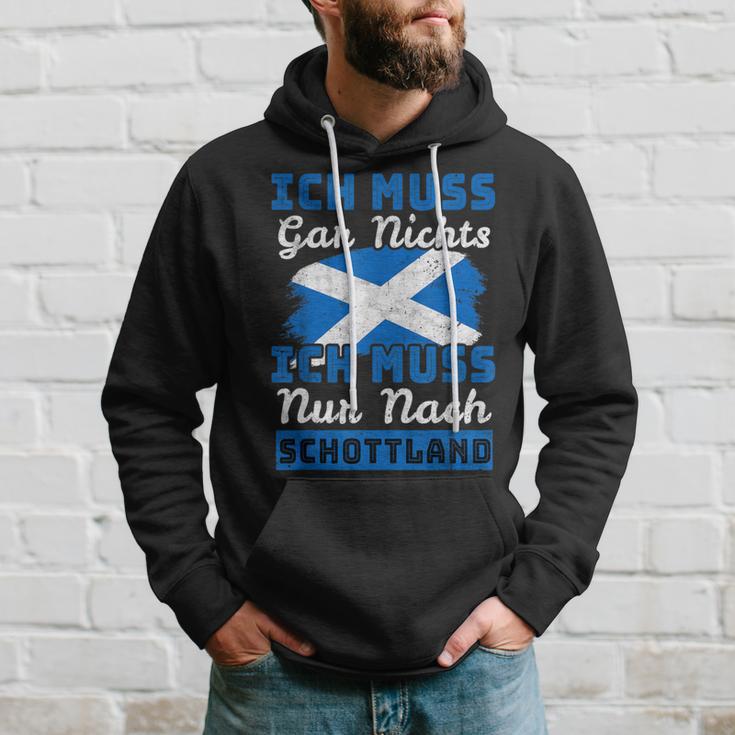 Ich Muss Nur Nach Scotland I Must Not Be In English Kapuzenpullover Geschenke für Ihn