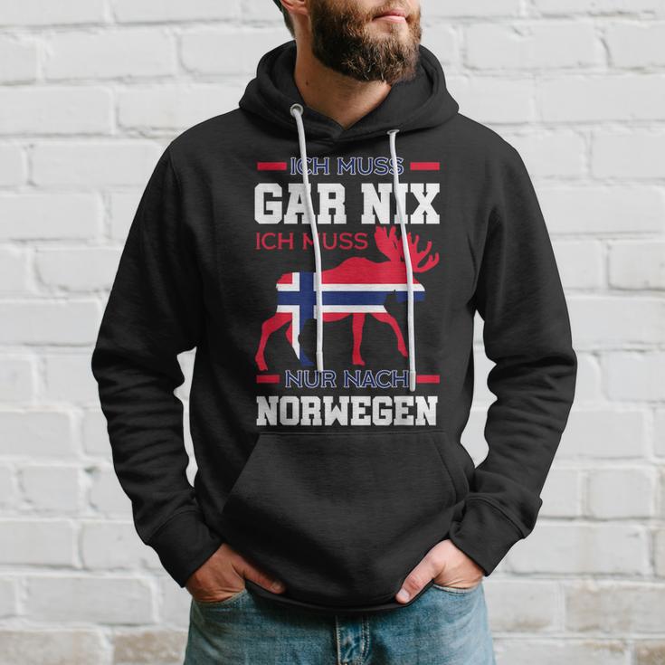 Oslo Ich Muss Gar Nix Ich Muss Nur Nach Norwegi Kapuzenpullover Geschenke für Ihn