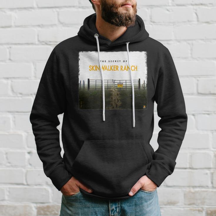 The Secret Of The Skinwalker Ranch Betreten Sie Nicht S Kapuzenpullover Geschenke für Ihn