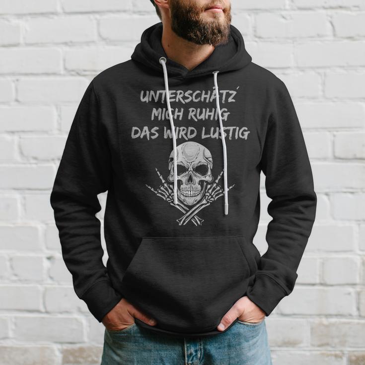 With Skull Motif Underschätz Mich Ruhig Das Wird German L Kapuzenpullover Geschenke für Ihn