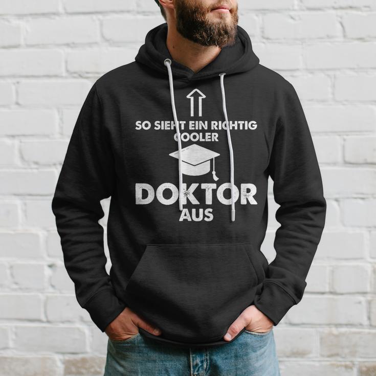 So Sieht Ein Richtig Cooler Doktor Aus Geschenk Doctoritel Kapuzenpullover Geschenke für Ihn