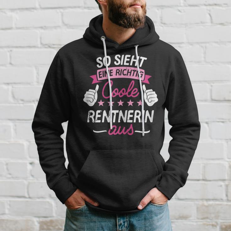 So Sieht Eine Richtig Coole Rentnerin Aus I Rente Kapuzenpullover Geschenke für Ihn