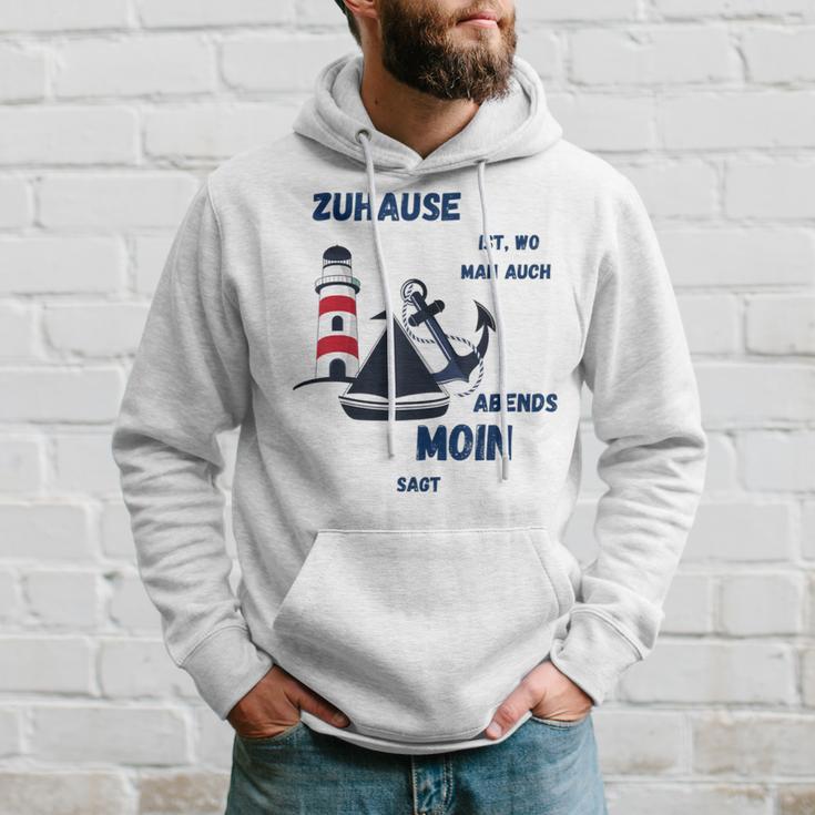 Zuhause Ist Wo Man Auch Abends Moin Sagt Meer Strand Moin Kapuzenpullover Geschenke für Ihn