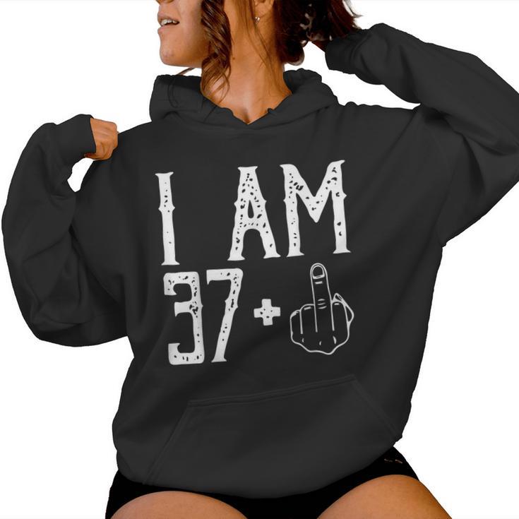 Soy 37 Plus Dedo Medio Im 37 Más 1 Dedo Medio Es Sudadera con capucha para mujer