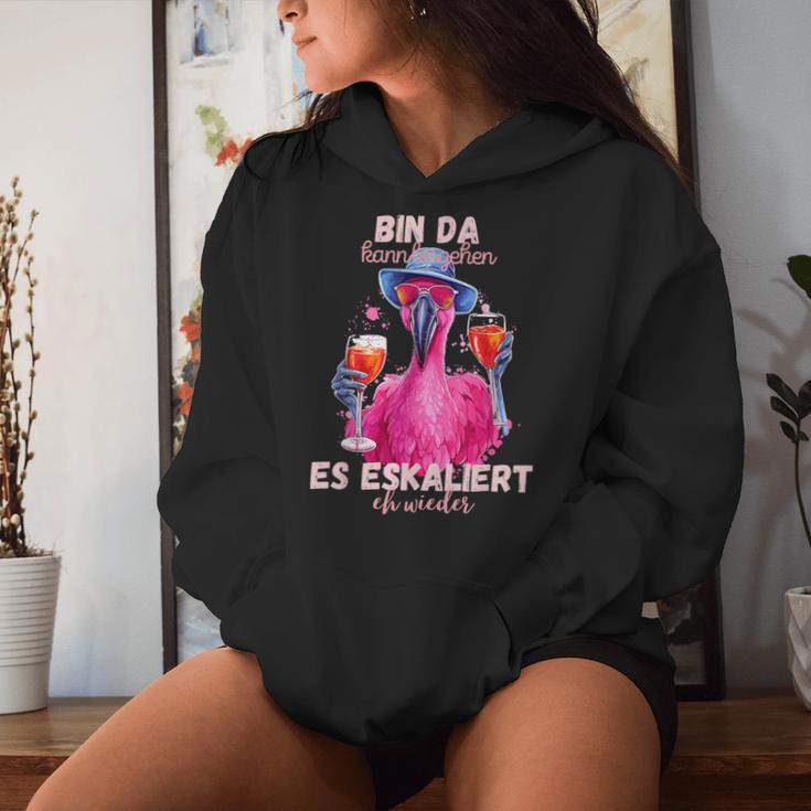 With Flamingo Bin Da Kann Losgehen Und Es Eskaliert Eh Wieder Wieder Kapuzenpullover für Damen Geschenke für Sie