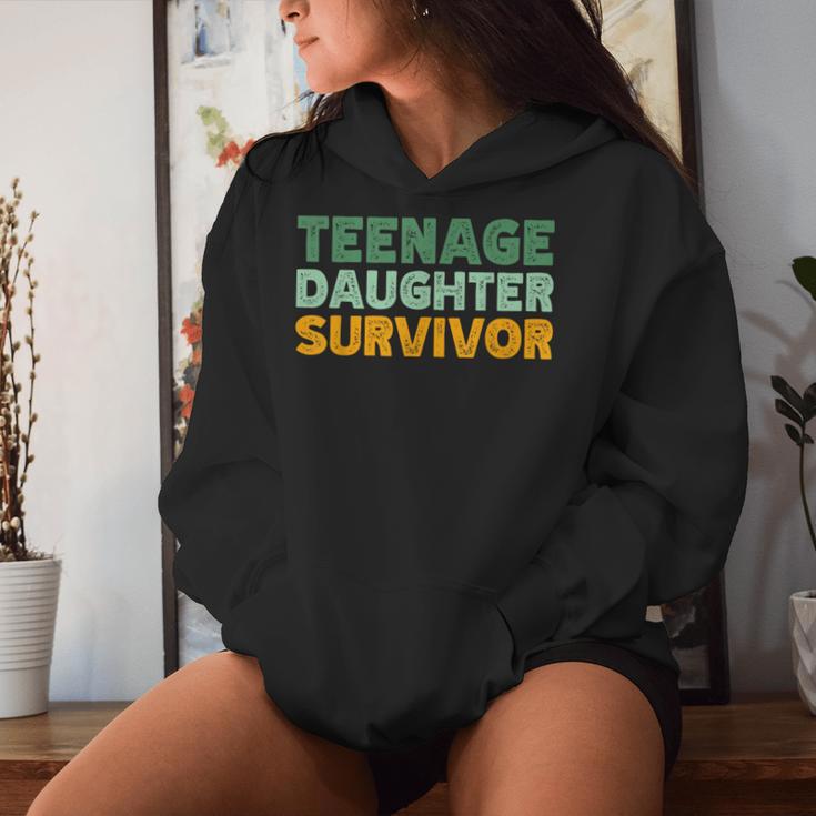 Nage Daughter Survivor Retro Kapuzenpullover für Damen Geschenke für Sie