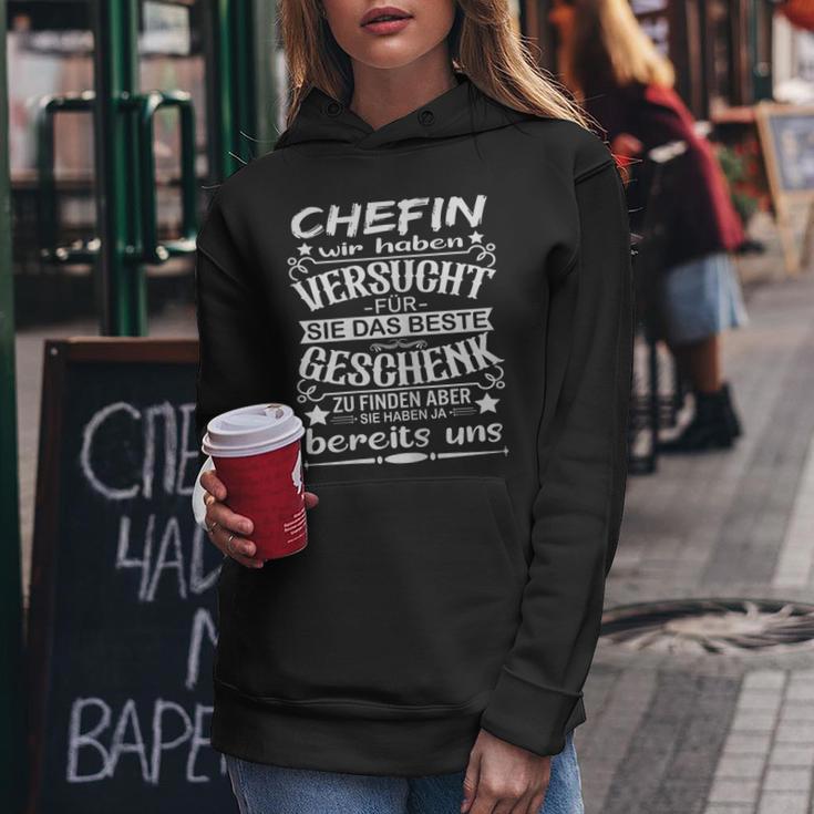 Women's Chefin Wir Habenersucht Für Sie Das Beste Zu Finden German Kapuzenpullover für Damen Lustige Geschenke