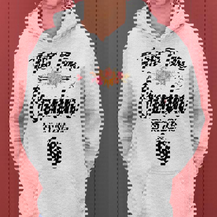 First Time Grandma 2025 Promoted To Grandma 2025 Women Hoodie