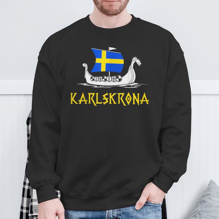 Boat Swedish Flag Swedeniking Ship Karlskrona Sweatshirt Geschenke für alte Männer