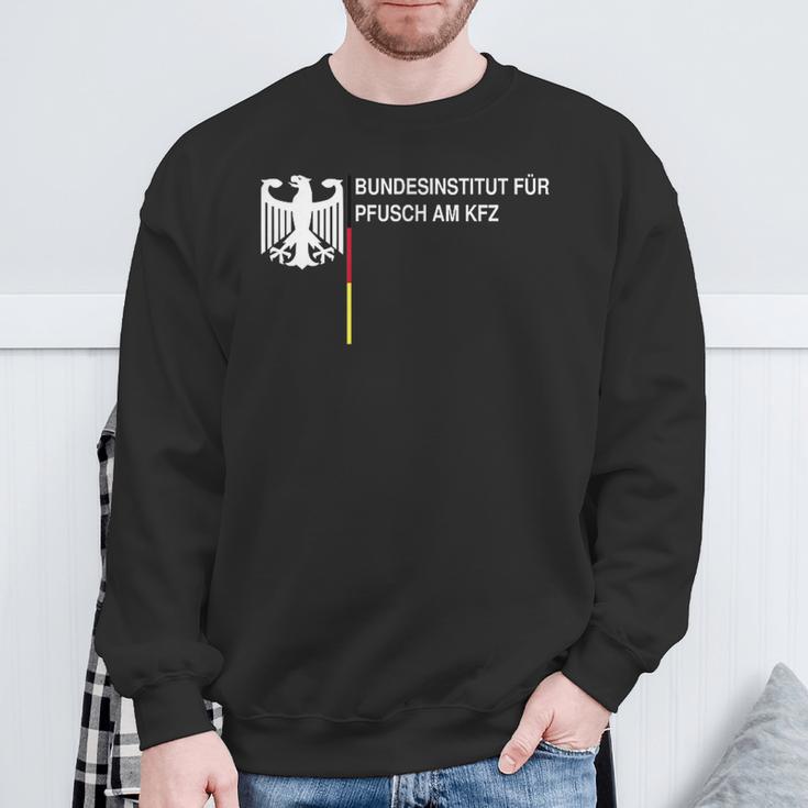 Bundesinstitut Für Pfusch Am Kfz Sweatshirt Geschenke für alte Männer