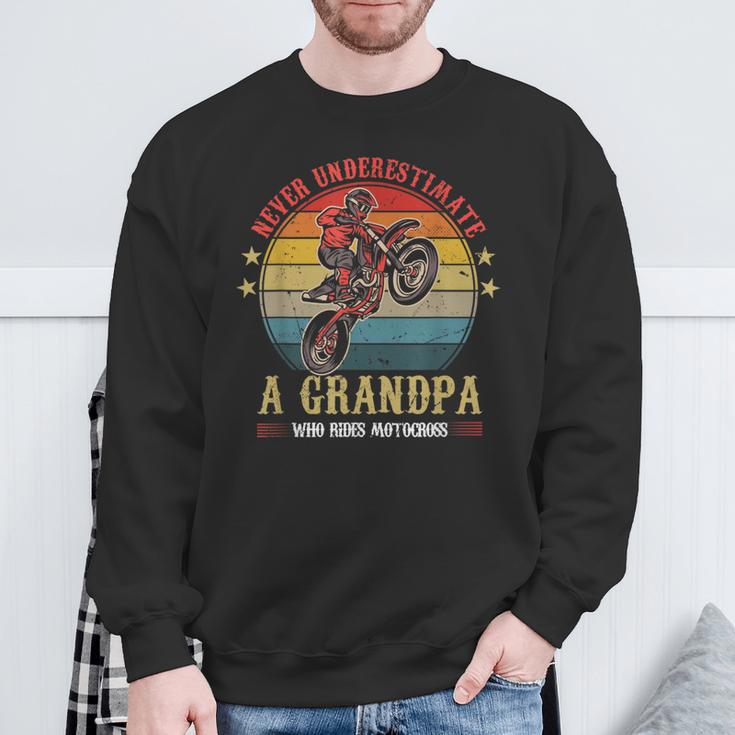 Dirt Bike Never Underestimate A Opa Der Motocross Fahren Sweatshirt Geschenke für alte Männer