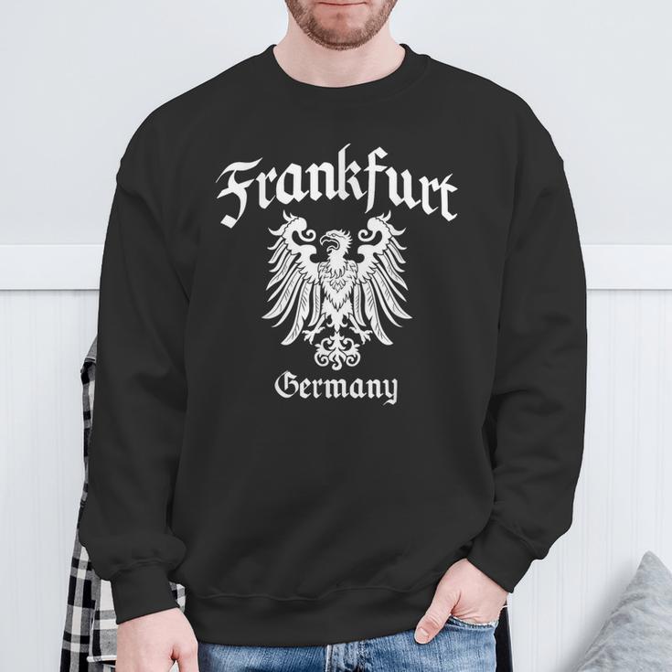 Frankfurt Hessen Adler Ultras Fractur Old German Script Sweatshirt Geschenke für alte Männer