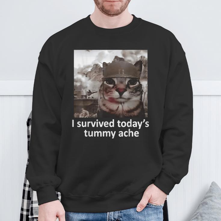 Ich Habe Die Heutigen Bauchschmerzen Überlebt Sweatshirt Geschenke für alte Männer