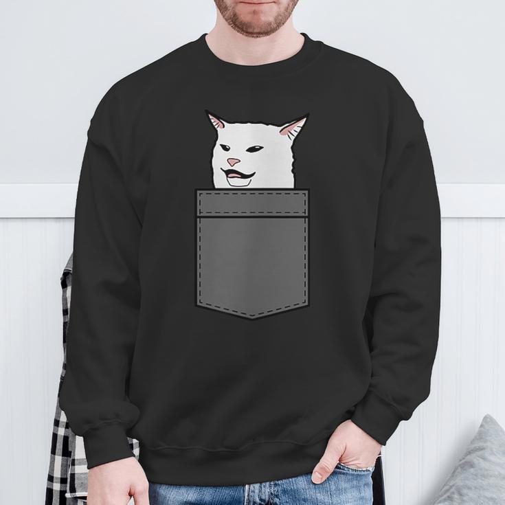 Meme Cat In Bag Sweatshirt Geschenke für alte Männer