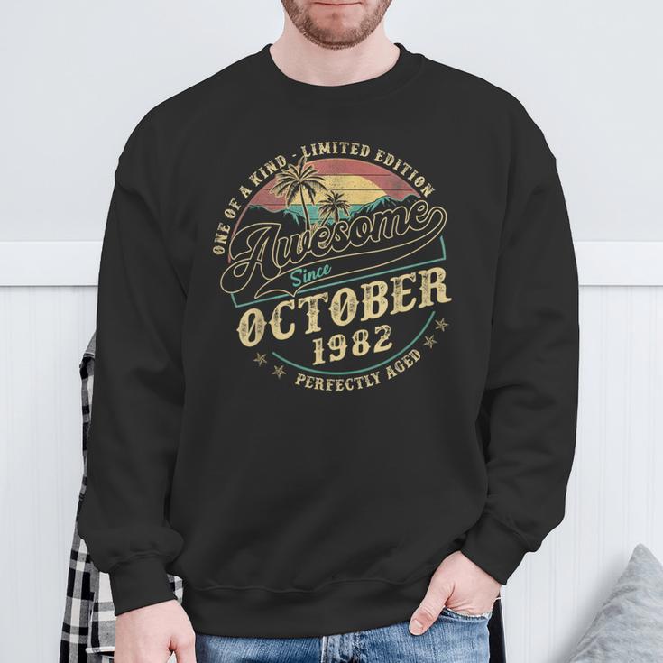 Retro 42 Geburtstag Geschenke Für Männer Oktober 1982 42 Jahre Alt Sweatshirt Geschenke für alte Männer