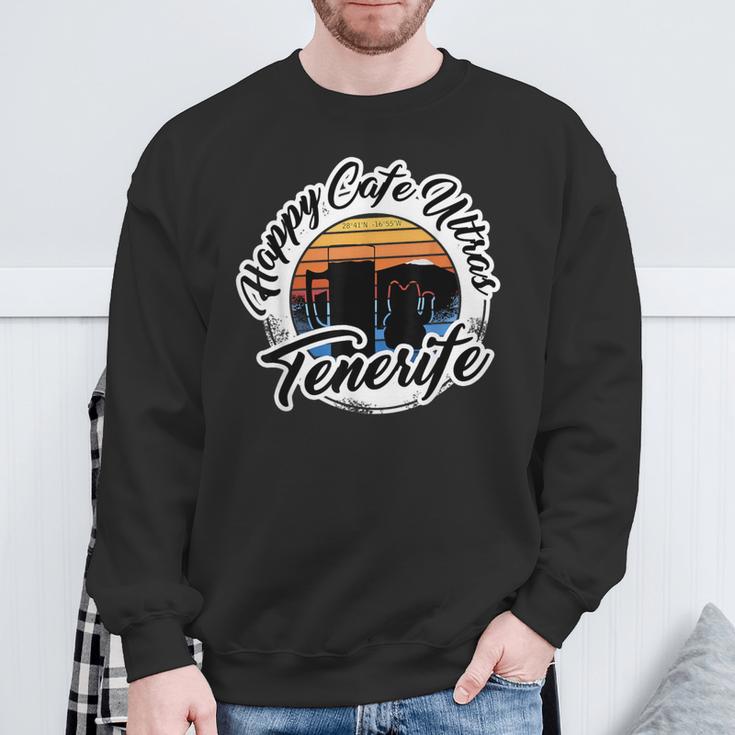 Teneriffa Puerto De La Cruz Happy Cafe Ultras Sweatshirt Geschenke für alte Männer