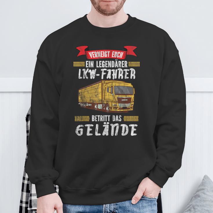 Trucker A Legendary Truck Driver Betritt Das Gelände Truck Sweatshirt Geschenke für alte Männer