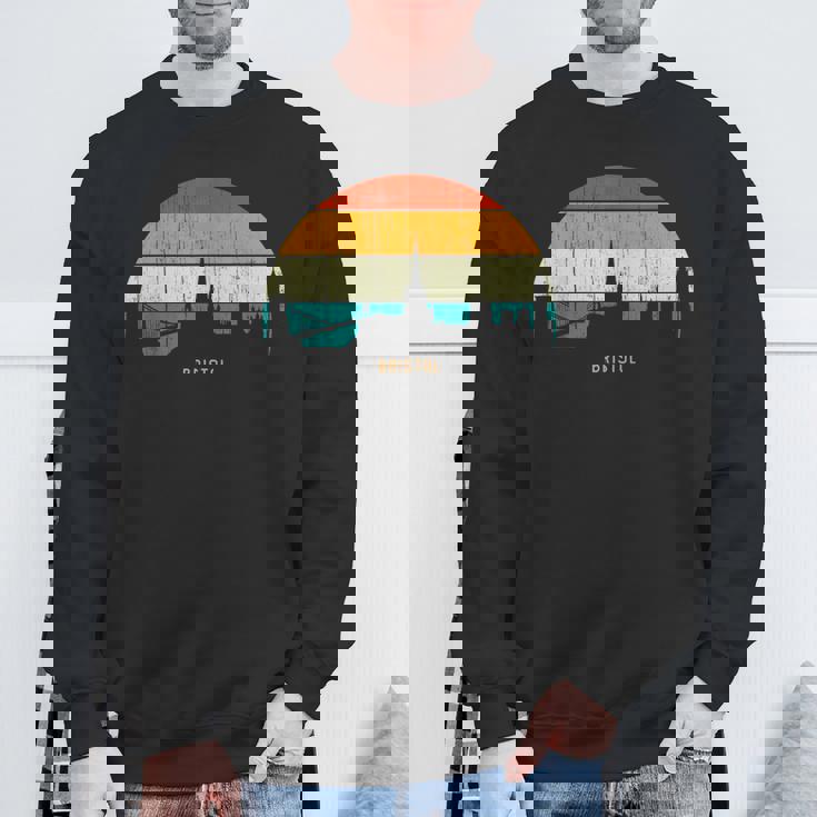 Vintage Retro Style England City Skyline Cityscape Bristol Sweatshirt Gifts for Old Men