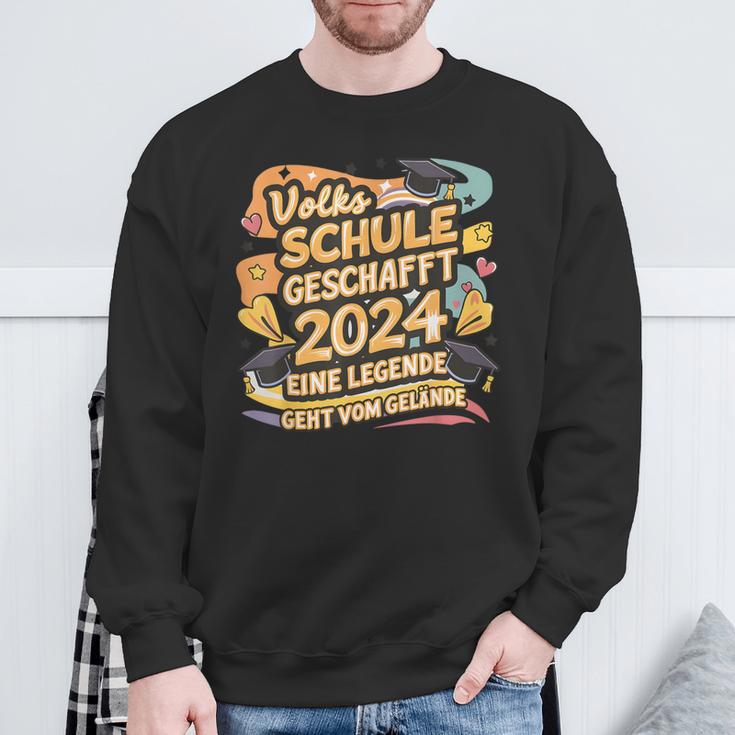 Volksschule Geschafft 2024 Eine Legende Gehtom Gelände German Langu Sweatshirt Geschenke für alte Männer