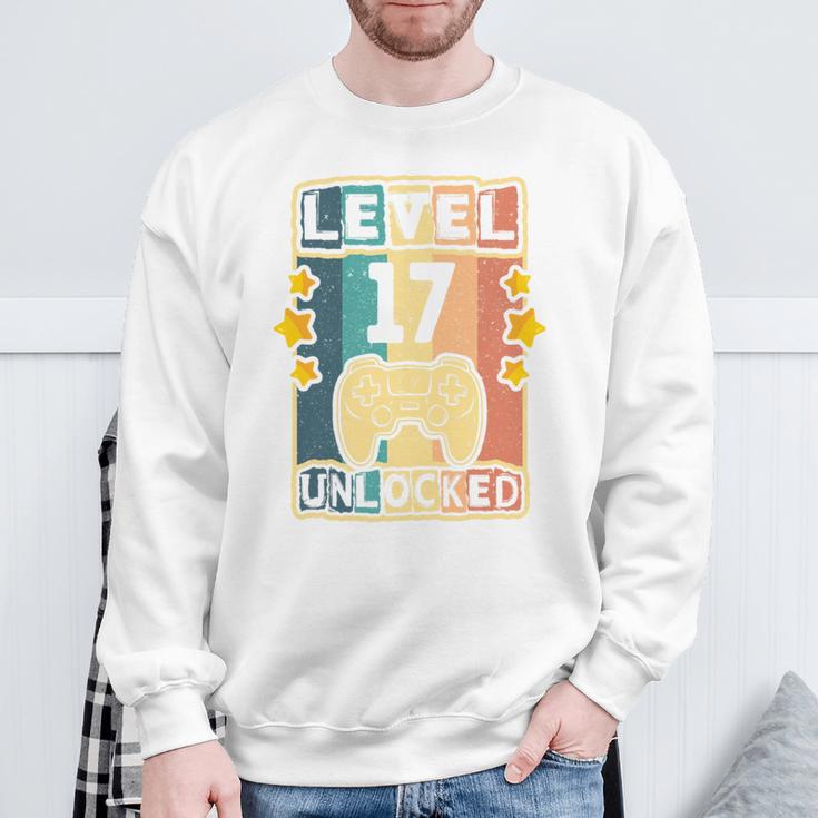 17 Geburtstag Junge Geschenk Geschenke Zum 17 Geburtstag Sweatshirt Geschenke für alte Männer