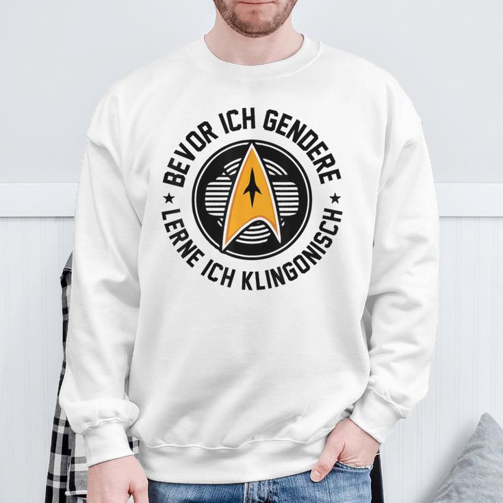 Bevor Ich Gendere Lerne Ich Klingonisch Gray Sweatshirt Geschenke für alte Männer