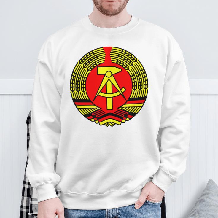 Ddr Flag Hammer And Compass Idea Sweatshirt Geschenke für alte Männer