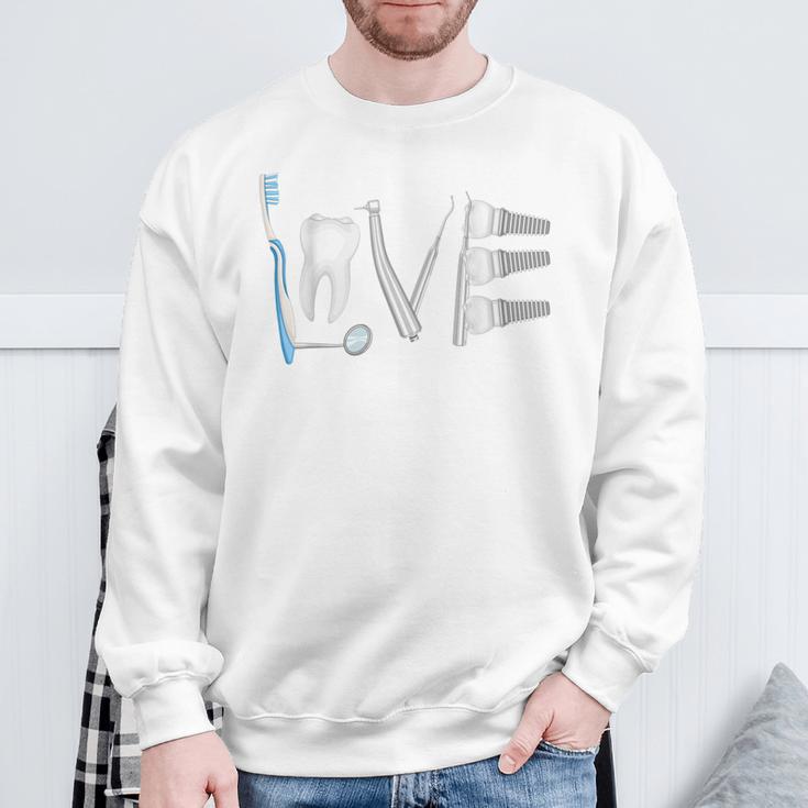 Dental Assistant Dental Assistant Love Sweatshirt Geschenke für alte Männer