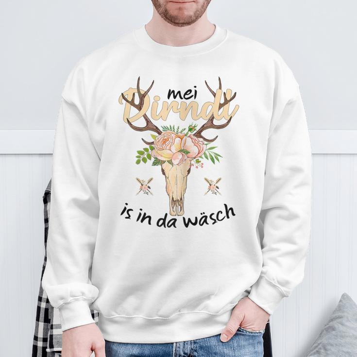 Mei Dirndl Is In Da Wäsch Oktoberfest Dirndl Costume Replacement Sweatshirt Geschenke für alte Männer