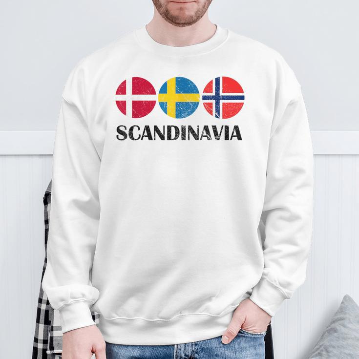 Norway Sweden Denmark Flags Scandinavian Flags Scandinavia Sweatshirt Geschenke für alte Männer