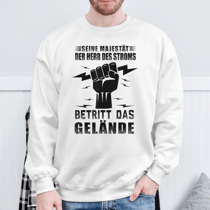 Seine Majestät Der Lord Des Stroms Betritt Das Gelänen Seine Majestät Der L S Sweatshirt Geschenke für alte Männer