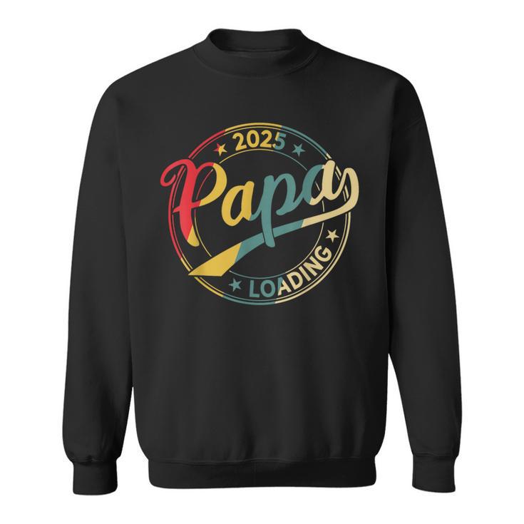 Papa 2025 Loading Werdender Papa 2025 Retro Papa Est 2025 Sweatshirt